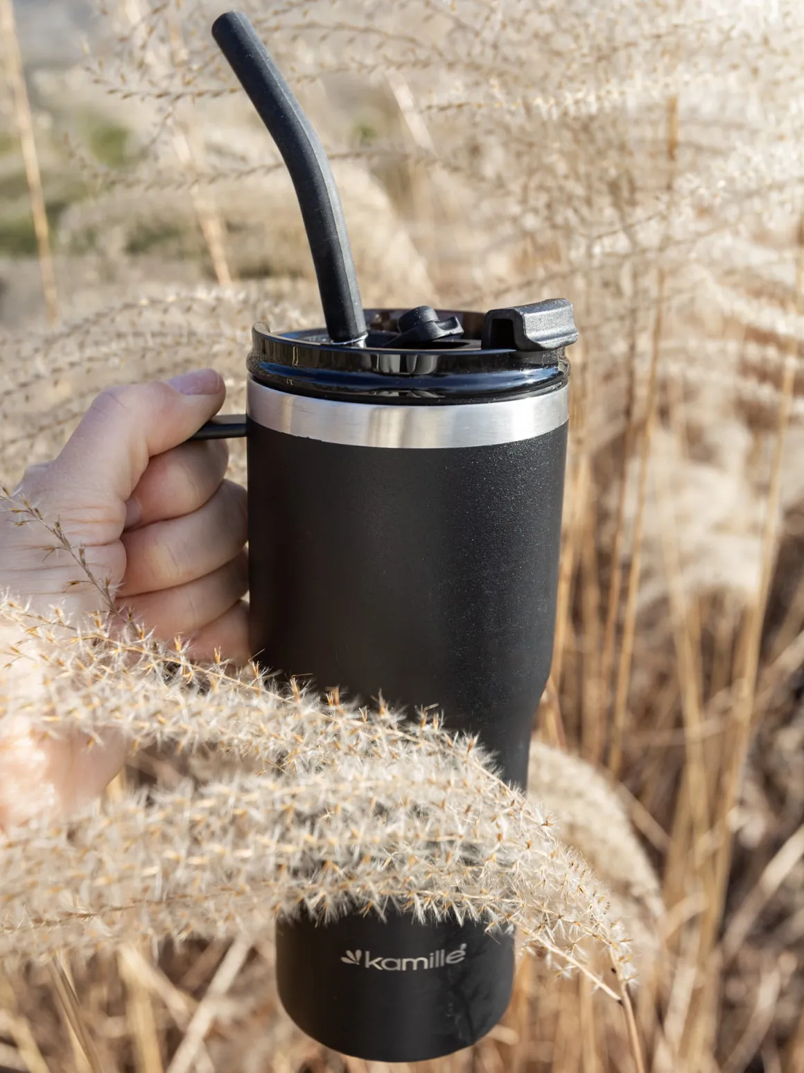 Kubek termos bidon termiczny ze słomką na kawę 600ml